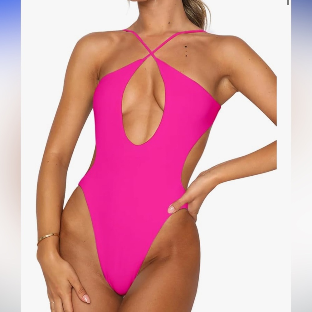 Swimsuit cut out one piece bathing suit